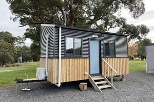 Tiny house at Log Cabin Homestead Creswick